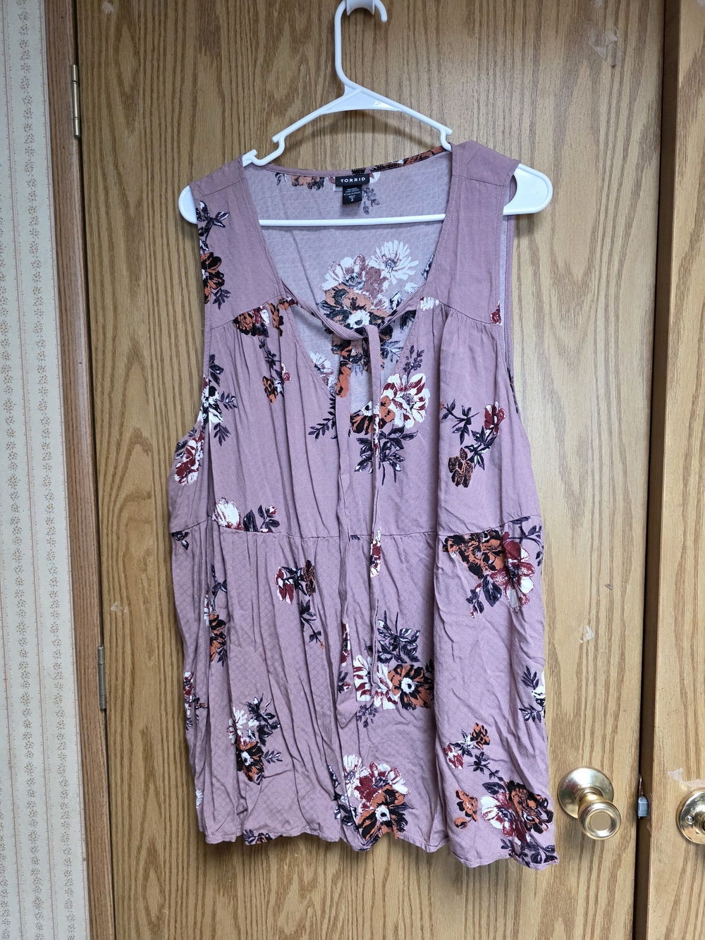 torrid Dusty Mauve Floral Tie-Front Sleeveless Camisole